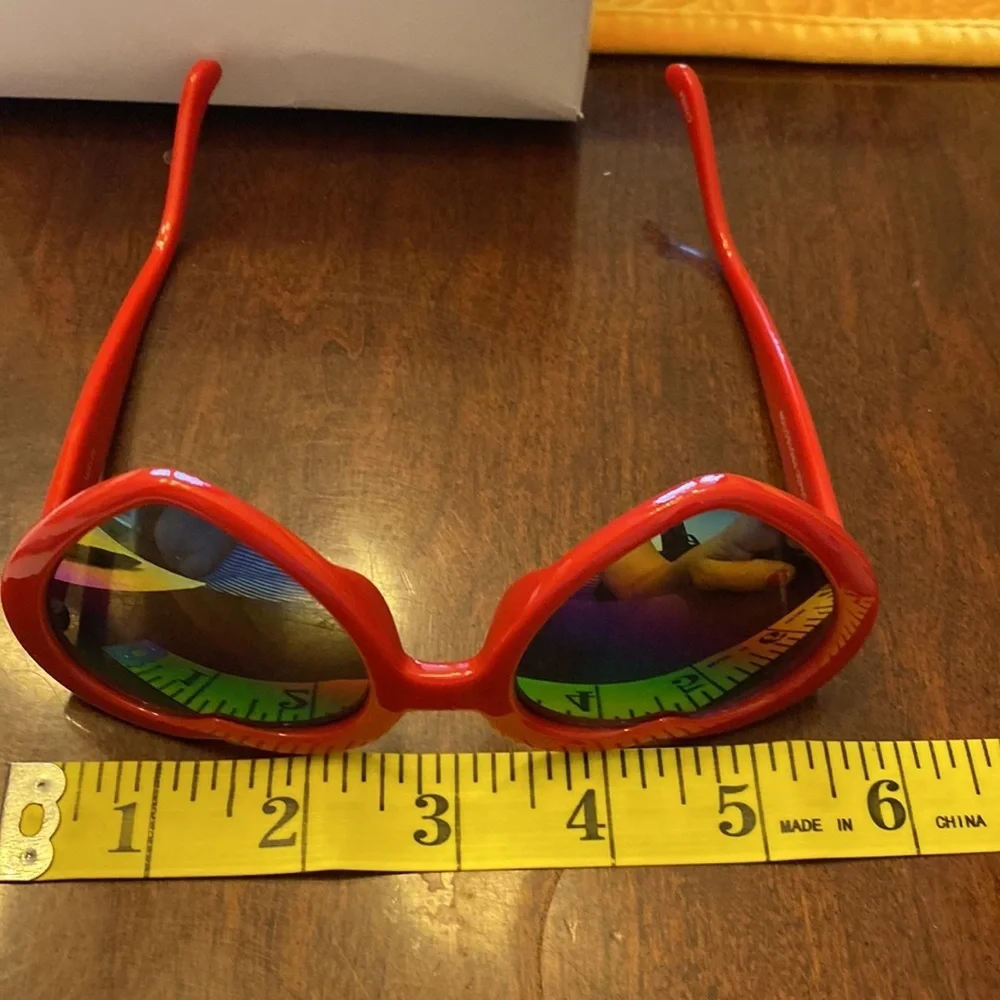 Party Favor Mirrored Heart Shape Teen Sun Glasses Lot with 10 UV Protection